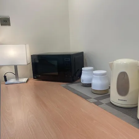 Newly Built Private Ensuite Room-2